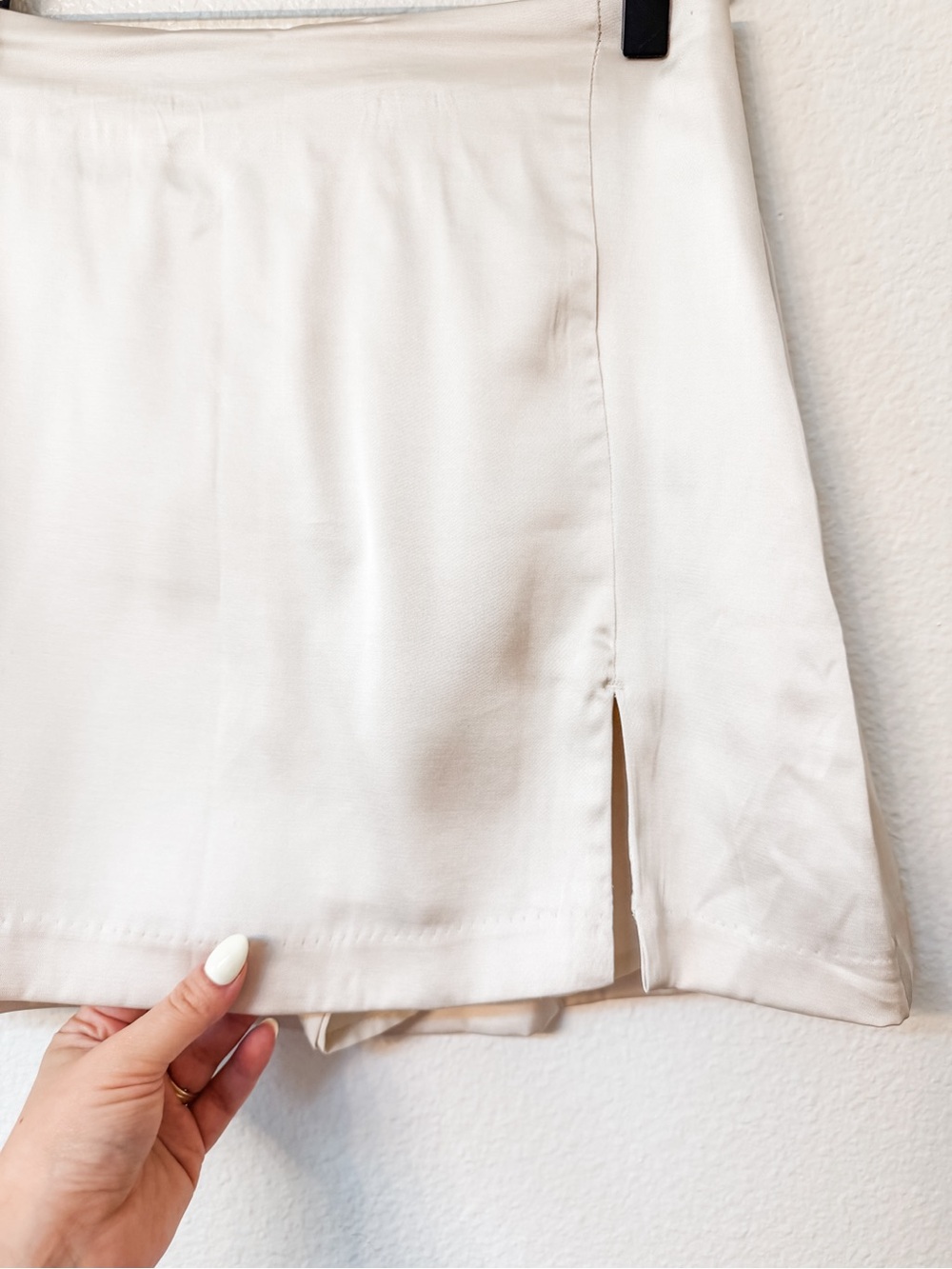 Abercrombie | satin skort - Picture 2 of 6
